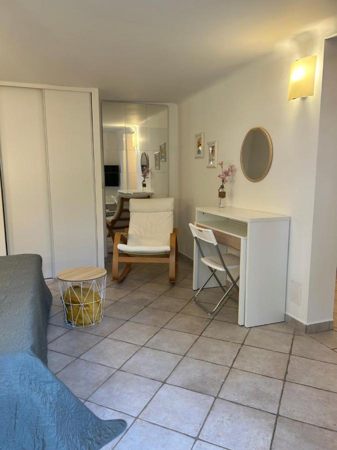 Beautiful Studio + Large Terrace Near The Beaches. Apartment *